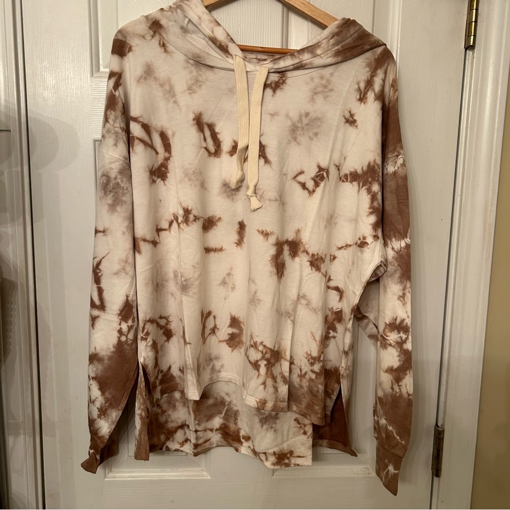 NWT Found Dreamer high low hoodie taupe tie dye Size L